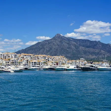 Altos De La Quinta By Interhome Lägenhet